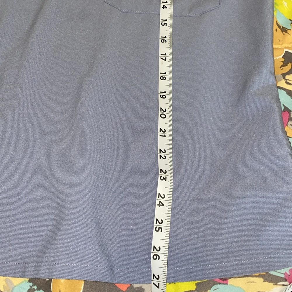 FIGS Technical Collection Scrub Top Size Medium - Picture 5 of 9